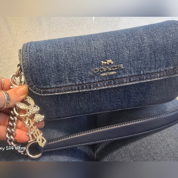 Rockraquel Poshmark Live SHOW! Poshlive! Let's have fun!!💚 - Picture 11 of 17